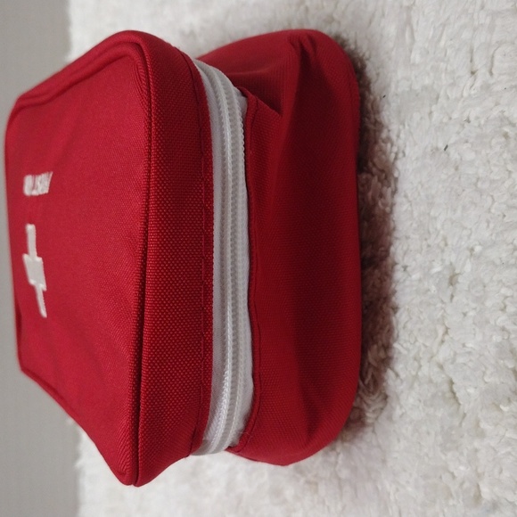 First Aid Pouch Red Empty - Picture 4 of 12